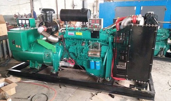 内蒙古潍柴二手发电机大型柴油发电机组