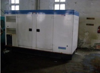 内蒙古康明斯150kw大型柴油二手发电机组